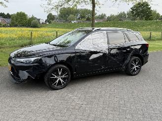 Voiture accidenté MG MG5 Electric Long Range Luxury 61 kWh 2023/6