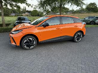 skadebil auto MG 4 Electric 51 kWh 2023/11