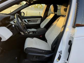 Land Rover Discovery Sport P270E AWD Plug-in Hybrid picture 9