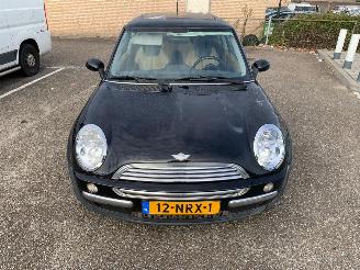 krockskadad bil auto Mini Cooper 1.6 COOPER PEPPER 2002/8