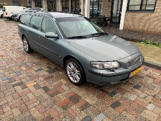 Volvo V-70 2.4 T GEARTRONIC picture 3