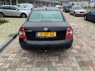Volkswagen Passat 1.6 trendline picture 4