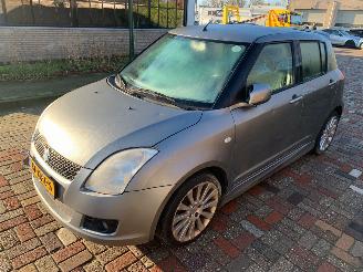 Suzuki Swift 1.5 exclusive picture 2