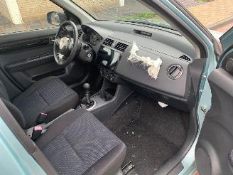 Suzuki Swift  picture 11