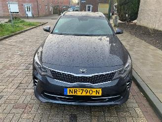 Damaged car Kia Optima 1.7 CRDI GT-LINE 2017/4