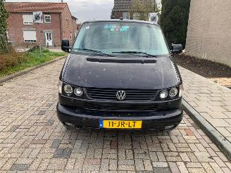 Schadeauto Volkswagen Caravelle 2.8  VR6 COMFORT 1999/9