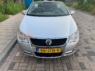 škoda osobní automobily Volkswagen Eos 2.0 16V FSI 2009/5