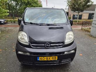 skadebil bedrijf Opel Vivaro 1.9 CDTI L2 DUBBEL CABINE 2006/1