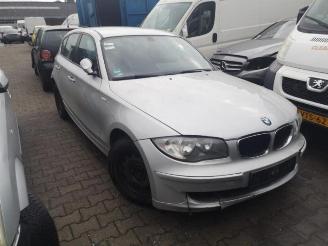 Vrakbiler auto BMW 1-serie 1 serie (E87/87N), Hatchback 5-drs, 2003 / 2012 118d 16V 2007/7