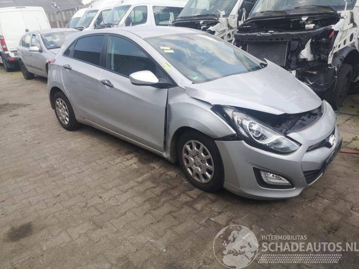 Hyundai I-30 i30 (GDHB5), Hatchback, 2011 1.4 16V