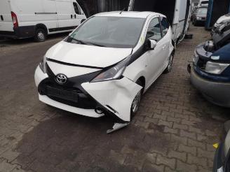 Uttjänta bilar auto Toyota Aygo Aygo (B40), Hatchback, 2014 1.0 12V VVT-i 2016/1