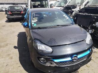 krockskadad bil auto Opel Adam Adam, Hatchback 3-drs, 2012 / 2019 1.4 16V 2015/6