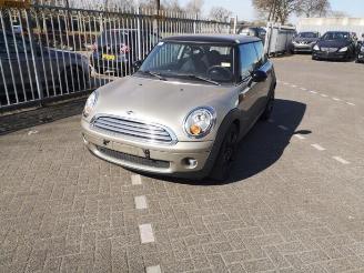 Salvage car Mini Mini Mini (R56), Hatchback, 2006 / 2013 1.4 16V One 2007/5