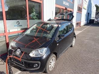 Vrakbiler auto Volkswagen Up! Up! (121), Hatchback, 2011 1.0 12V 60 2014/9