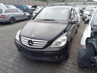 Uttjänta bilar auto Mercedes B-klasse B (W245), Hatchback, 2005 / 2011 2.0 B-180 CDI 16V 2008/9