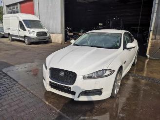 Jaguar XF XF (CC9), Sedan, 2008 / 2015 2.2 D S200 16V picture 12