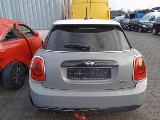 Mini Cooper Mini (F55), Hatchback 5-drs, 2013 1.5 12V Cooper picture 6