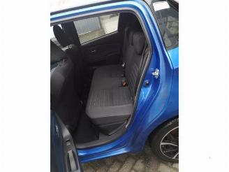Toyota Yaris Yaris III (P13), Hatchback, 2010 / 2020 1.5 16V Hybrid picture 14
