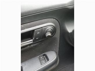 Seat Ibiza Ibiza III (6L1), Hatchback, 2002 / 2009 1.4 16V 75 picture 4