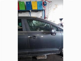 Peugeot 5008 5008 I (0A/0E), MPV, 2009 / 2017 1.6 THP 16V picture 29