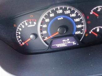 Coche siniestrado Hyundai I-10 i10 (B5), Hatchback, 2013 / 2019 1.2 16V 2014