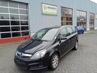 Vrakbiler auto Opel Zafira Zafira (M75), MPV, 2005 / 2015 1.6 16V 2008/1