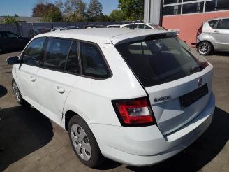 Skoda Fabia Fabia III Combi (NJ5), Combi 5-drs, 2014 / 2022 1.2 TSI 16V Greentech picture 3