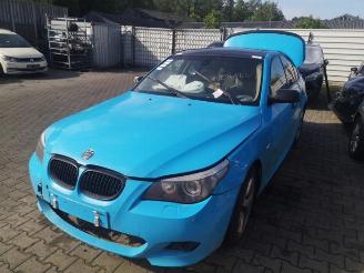 Vrakbiler auto BMW 5-serie 5 serie (E60), Sedan, 2003 / 2010 530d 24V 2003/1
