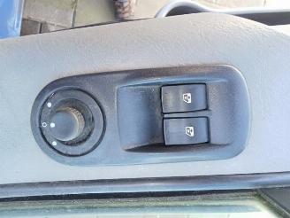 Renault Trafic Trafic New (JL), Bus, 2001 / 2015 1.9 dCi 100 16V picture 25