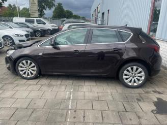 Démontage voiture Opel Astra Astra J (PC6/PD6/PE6/PF6), Hatchback 5-drs, 2009 / 2015 1.4 Turbo 16V 2012/6