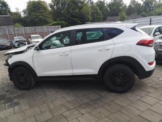 Hyundai Tucson Tucson (TL), SUV, 2015 1.6 GDi 16V 2WD picture 3