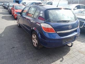Opel Astra Astra H (L48), Hatchback 5-drs, 2004 / 2010 1.4 16V Twinport picture 4