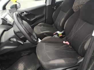 Peugeot 208 208 I (CA/CC/CK/CL), Hatchback, 2012 / 2019 1.2 Vti 12V PureTech 82 picture 13