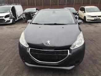 Uttjänta bilar auto Peugeot 208 208 I (CA/CC/CK/CL), Hatchback, 2012 / 2019 1.2 Vti 12V PureTech 82 2014/1