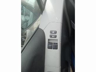 Toyota Yaris Yaris II (P9), Hatchback, 2005 / 2014 1.3 16V VVT-i picture 6