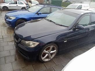 BMW 3-serie 3 serie (E90), Sedan, 2005 / 2011 320d 16V picture 2