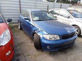 Vrakbiler auto BMW 1-serie 1 serie (E87/87N), Hatchback 5-drs, 2003 / 2012 120i 16V 2006/3