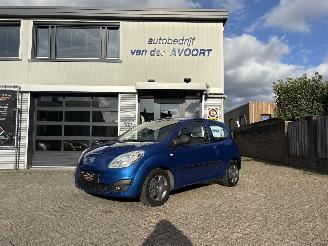 krockskadad bil auto Renault Twingo 1.2-16V Authentique 2008/1