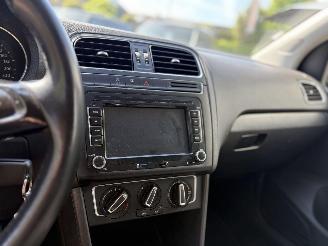 Volkswagen Polo 1.2 tsi first edition picture 15