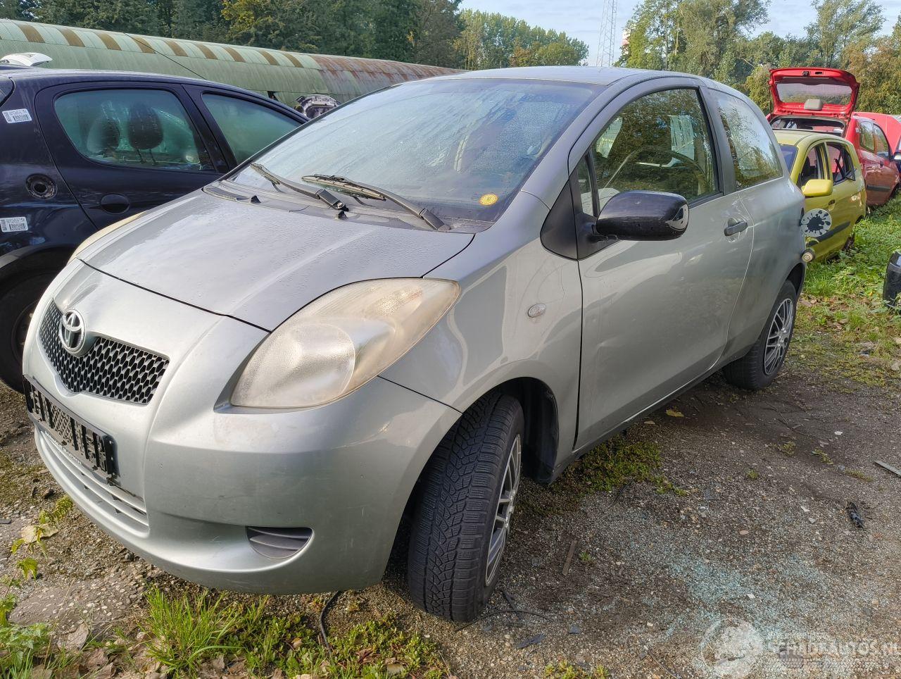 Toyota Yaris 1.0 VVTi