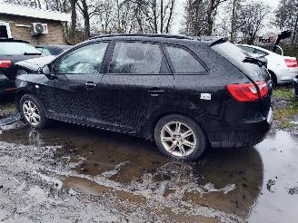 damaged passenger cars Seat Ibiza Seat Ibiza ST 1.2 TDI Style Ecomotive 2011/1