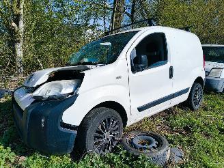 Avarii autoturisme Peugeot Bipper Peugeot Bipper 1.3 HDi XR Profit + 2015 2015/1