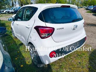 damaged passenger cars Hyundai I-10 1.0 Comfort 2019/1