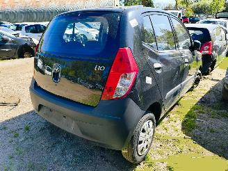 damaged passenger cars Hyundai I-10 Hyundai i10 1.1 Pure 2010 2010/1