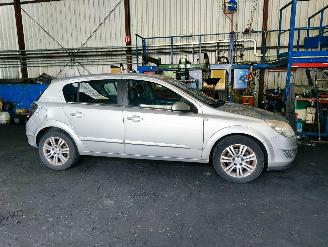 Démontage voiture Opel Astra 1.6 Cosmo 2008/6