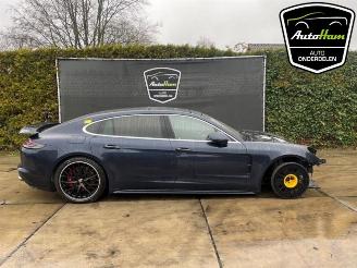 Vrakbiler auto Porsche Panamera Panamera (971G), Liftback, 2016 / 2023 4.0 V8 32V Turbo 2017/9
