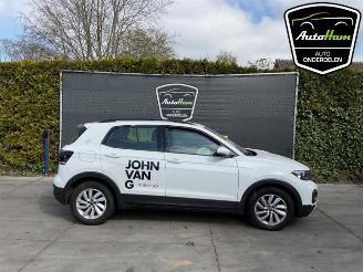 Vrakbiler auto Volkswagen T-Cross T-Cross, SUV, 2018 1.0 TSI 95 12V 2023/7