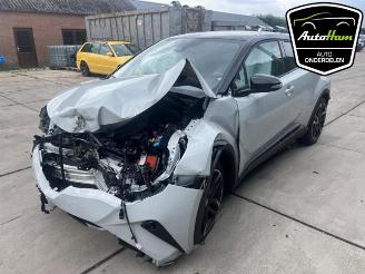 Toyota C-HR C-HR (X1,X5), SUV, 2016 2.0 16V Hybrid picture 6