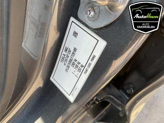 Tesla Model 3 Model 3, Sedan, 2017 Long Range AWD 75 kWh picture 12