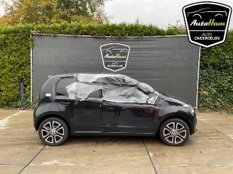Coche siniestrado Volkswagen Up! Up! (121), Hatchback, 2011 1.0 12V 60 2016/8